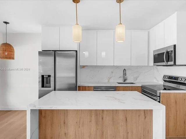 2716 NE 30th Pl # 209C, Fort Lauderdale FL 33306