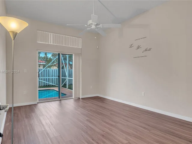 19113 NW 23rd Ct, Pembroke Pines FL 33029