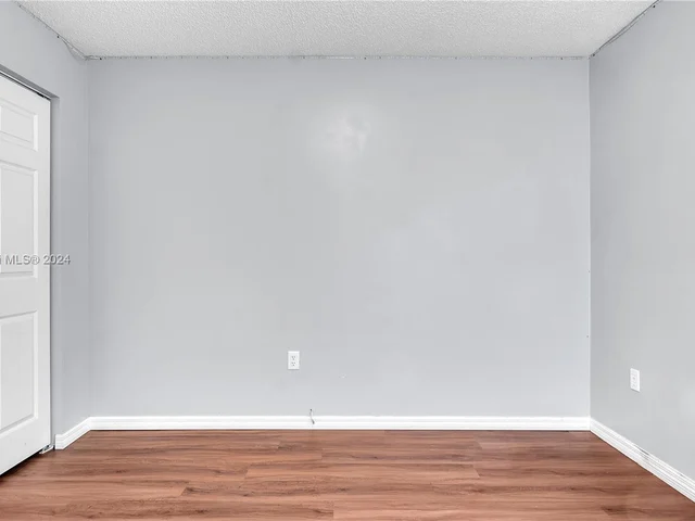 19113 NW 23rd Ct, Pembroke Pines FL 33029