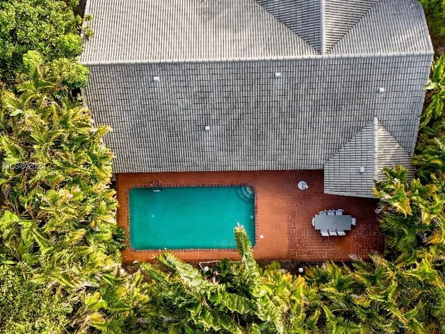 395 NW 89th Ln, Coral Springs FL 33071