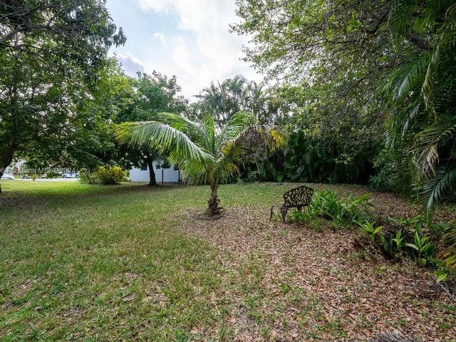 395 NW 89th Ln, Coral Springs FL 33071