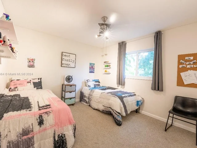 395 NW 89th Ln, Coral Springs FL 33071