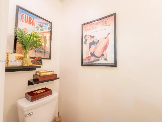 395 NW 89th Ln, Coral Springs FL 33071