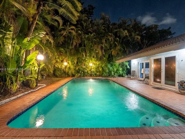 395 NW 89th Ln, Coral Springs FL 33071