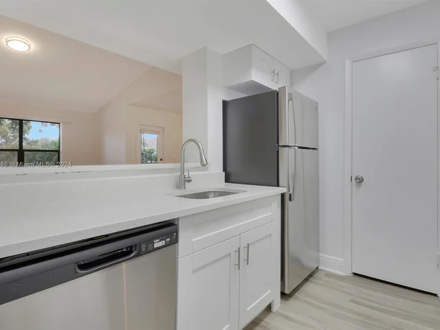 4341 W Mcnab Rd # 15, Pompano Beach FL 33069