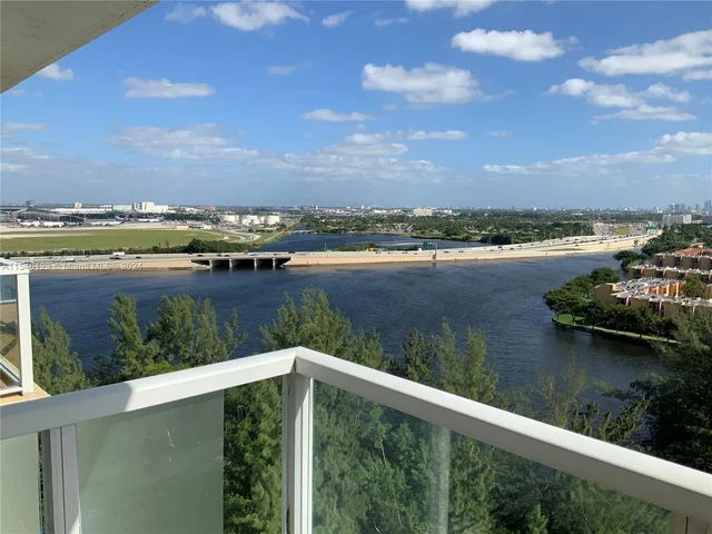 5077 NW 7th St, Miami FL 33126