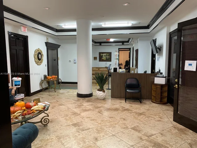 5077 NW 7th St, Miami FL 33126