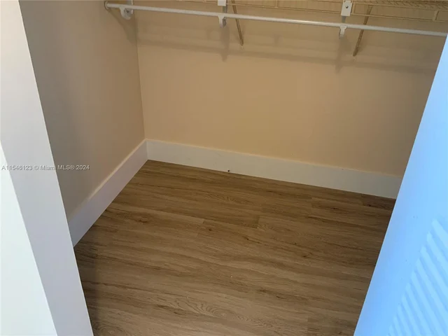 5077 NW 7th St, Miami FL 33126