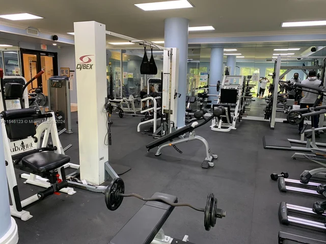 5077 NW 7th St, Miami FL 33126