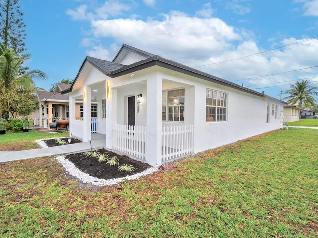 299 NE 35th st, Oakland Park FL 33334