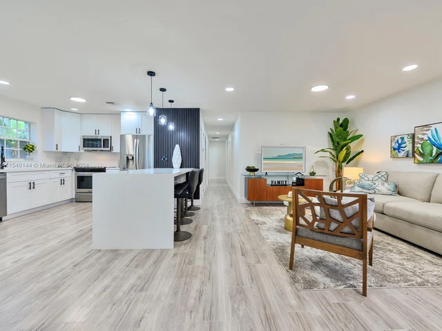 299 NE 35th st, Oakland Park FL 33334