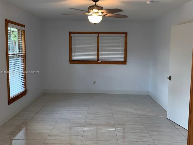 11091 SW 28th Ct, Davie FL 33328