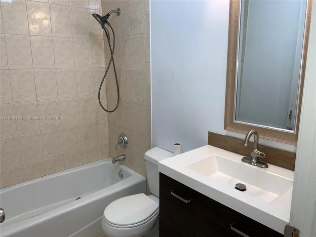 11091 SW 28th Ct, Davie FL 33328