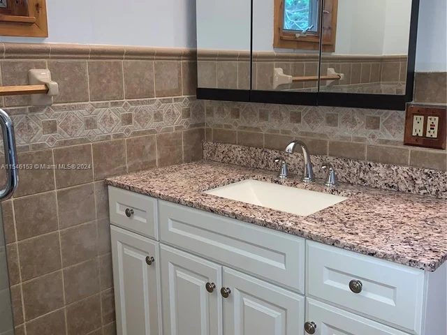 11091 SW 28th Ct, Davie FL 33328