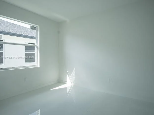 22595 SW 125 AVE, Miami FL 33170