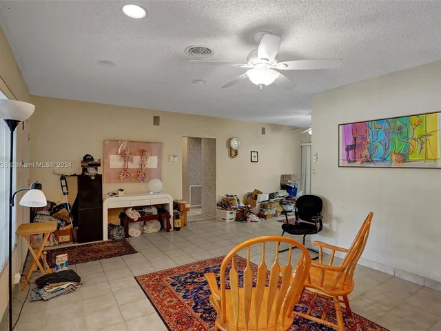 2441 Bayview Dr, Fort Lauderdale FL 33305