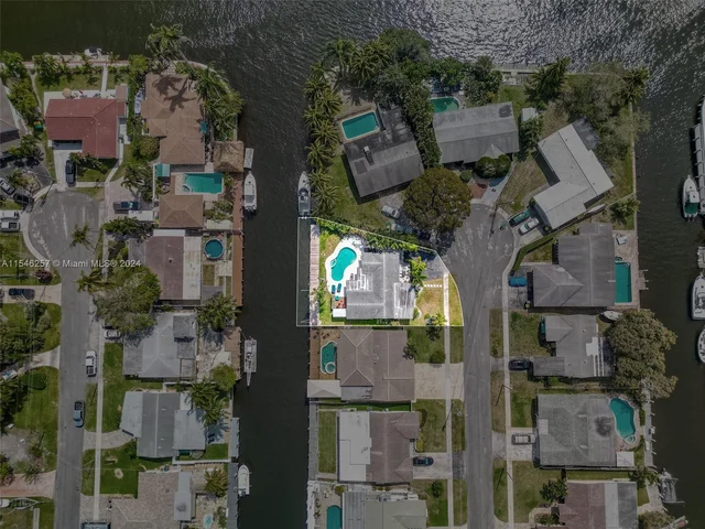 806 Argonaut Is # 806, Dania Beach FL 33004