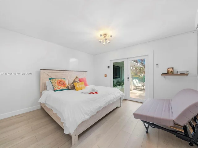 806 Argonaut Is # 806, Dania Beach FL 33004