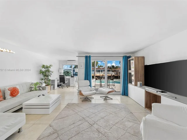 806 Argonaut Is # 806, Dania Beach FL 33004