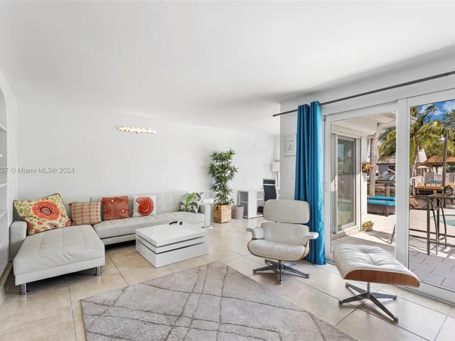 806 Argonaut Is # 806, Dania Beach FL 33004