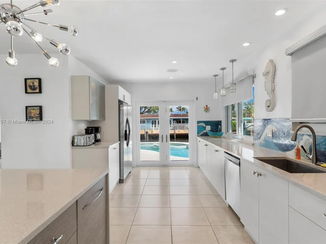 806 Argonaut Is # 806, Dania Beach FL 33004