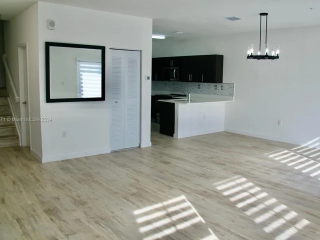 15600 SW 136th St # 206, Miami FL 33196