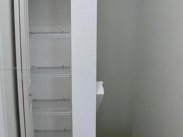 15600 SW 136th St # 206, Miami FL 33196