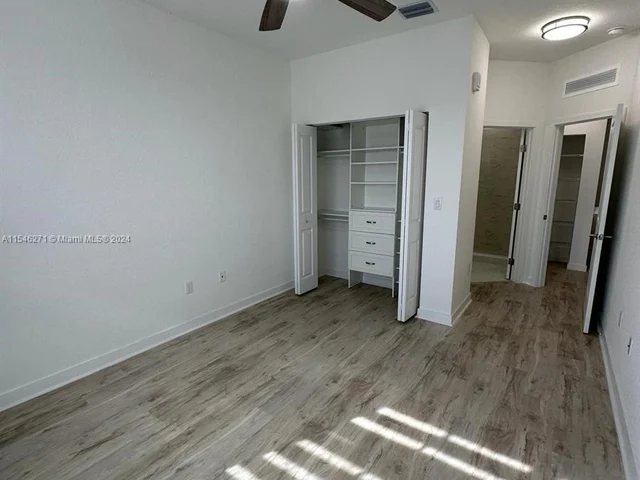 15600 SW 136th St # 206, Miami FL 33196