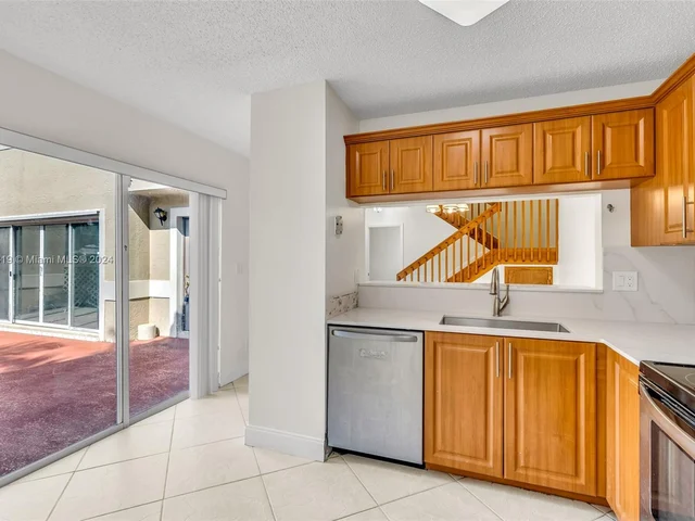 11163 Chandler Dr # 11163, Cooper City FL 33026