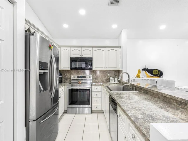 14480 SW 113th Ln, Miami FL 33186