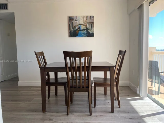 22 Salamanca Ave # 803, Coral Gables FL 33134