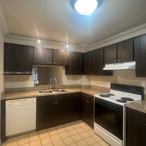 8735 Ramblewood Dr # 216, Coral Springs FL 33071