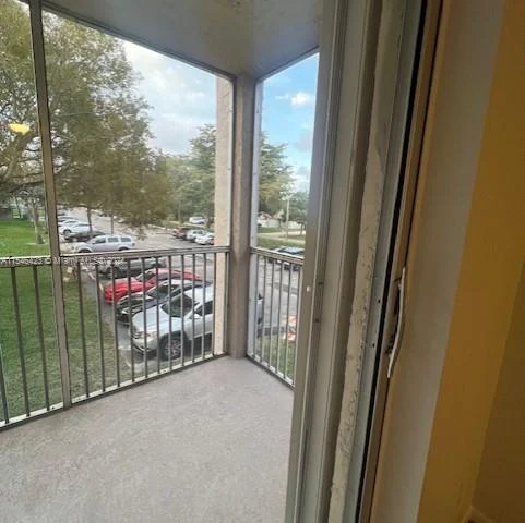 8735 Ramblewood Dr # 216, Coral Springs FL 33071