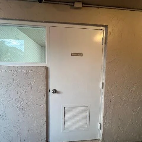 8735 Ramblewood Dr # 216, Coral Springs FL 33071