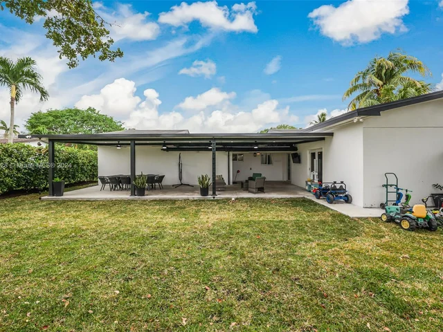 6625 SW 41st St, Miami FL 33155