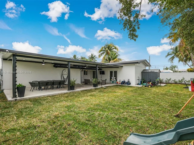 6625 SW 41st St, Miami FL 33155