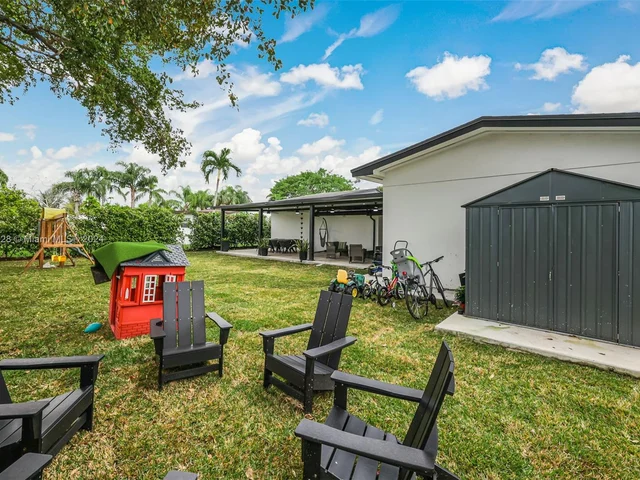 6625 SW 41st St, Miami FL 33155