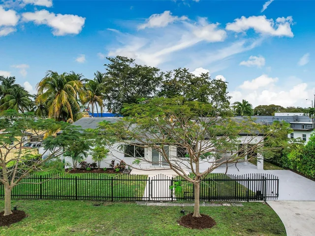 6625 SW 41st St, Miami FL 33155