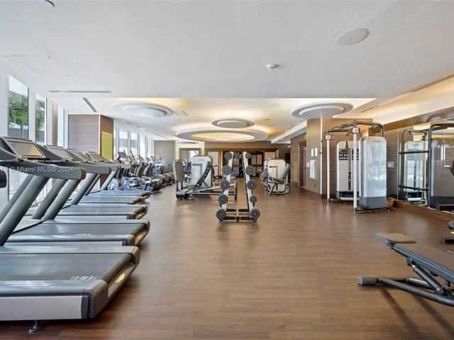 200 Biscayne Boulevard Way # 4314, Miami FL 33131