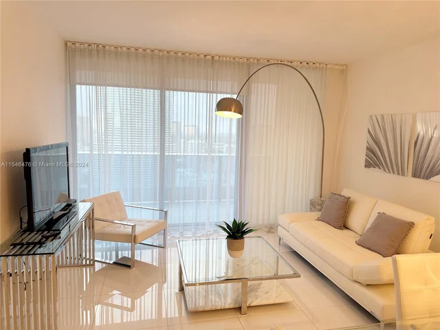 200 Biscayne Boulevard Way # 4314, Miami FL 33131