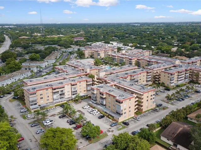 406 NW 68th Ave # 518, Plantation FL 33317