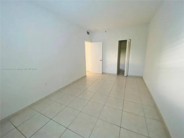 456 Poinciana Dr # 1620, Sunny Isles Beach FL 33160