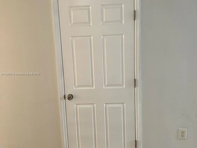 153 SE 28 PL # 3, Homestead FL 33033