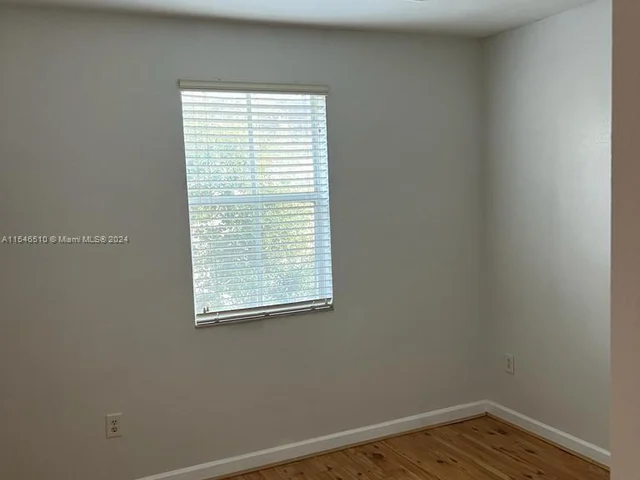 153 SE 28 PL # 3, Homestead FL 33033