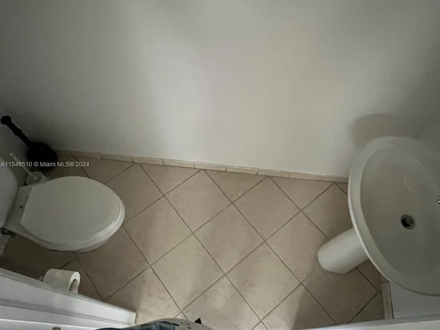 153 SE 28 PL # 3, Homestead FL 33033