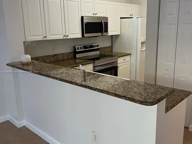 153 SE 28 PL # 3, Homestead FL 33033