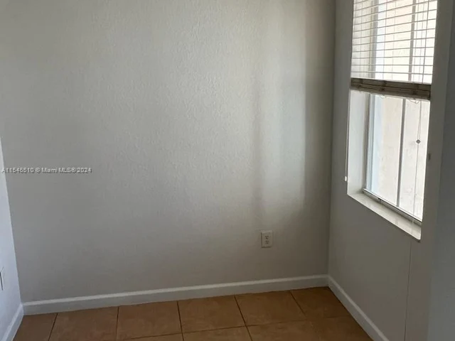 153 SE 28 PL # 3, Homestead FL 33033