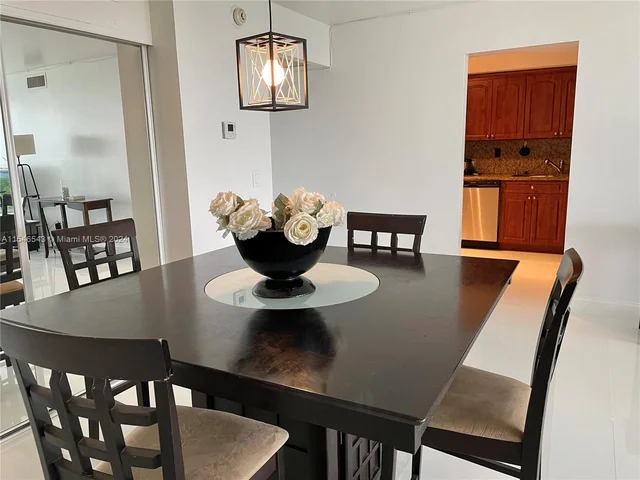 100 Bayview Dr # 722, Sunny Isles Beach FL 33160