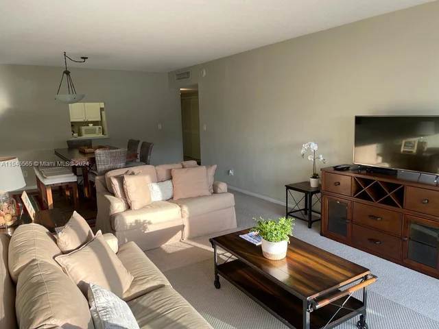 19370 Collins Ave # 1414, Sunny Isles Beach FL 33160