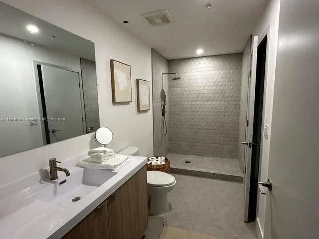 12640 NE 12th Ave # 233, North Miami FL 33161